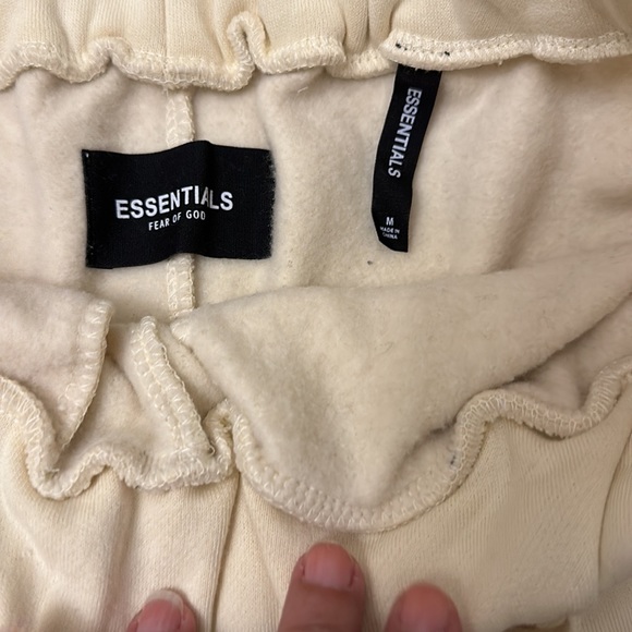 Essentials 🤎 - Picture 5 of 6